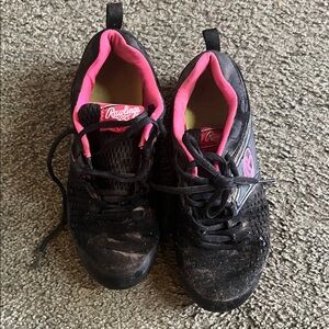 Rawlings Size 3 kids Black Baseball/Softball Cleats with Pink Lining